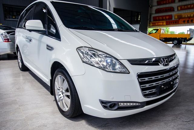 富祥汽車 頂級旗艦七人座MPV  第4張相片