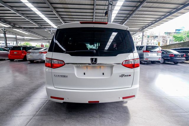 富祥汽車 頂級旗艦七人座MPV  第7張相片