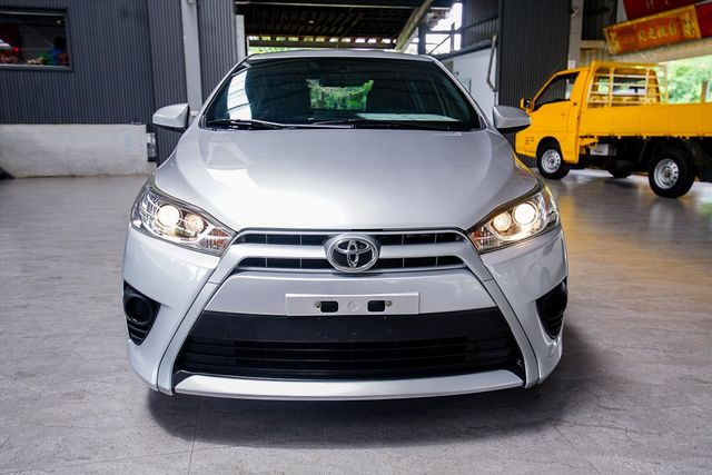 富祥汽車 影音特式YARIS 僅跑五萬多  第3張相片
