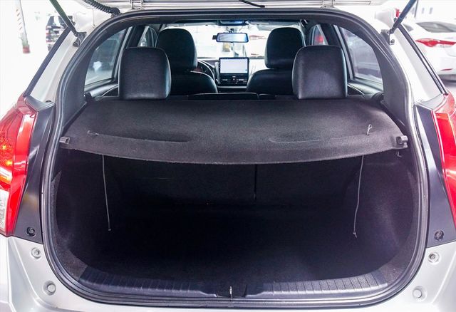 富祥汽車 影音特式YARIS 僅跑五萬多  第7張相片