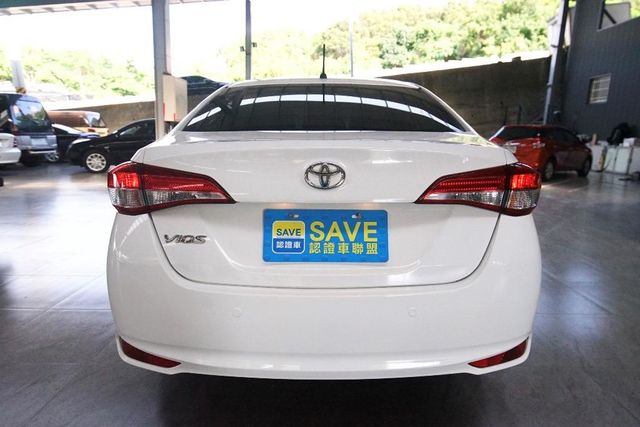 富祥汽車 循跡防滑 胎壓偵測 感應頭燈  第15張相片