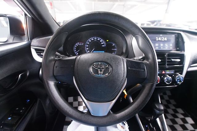 富祥汽車 原廠保固中 循跡防滑  第8張相片