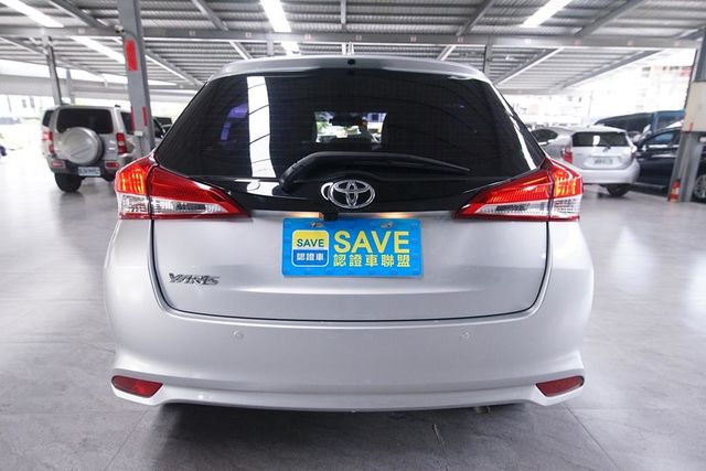 富祥汽車 原廠保固中 循跡防滑  第14張相片