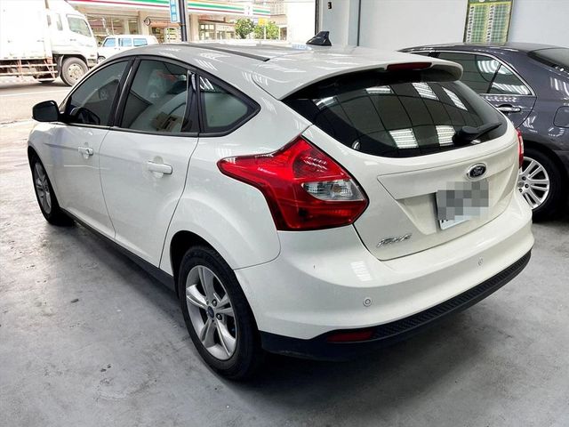 FORD FOCUS  第5張相片