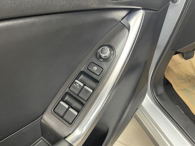 正一手車,原廠公司保養,進口最佳休旅車！  第12張相片