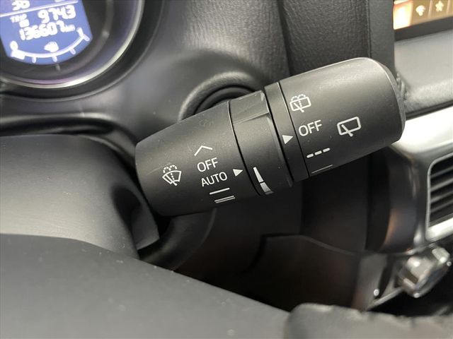 正一手車,原廠公司保養,進口最佳休旅車！  第15張相片