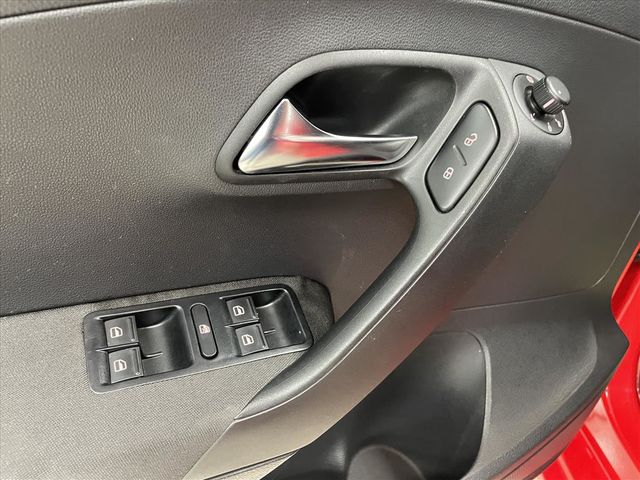 都會小車.保證 認證好車 可全額貸款  第15張相片