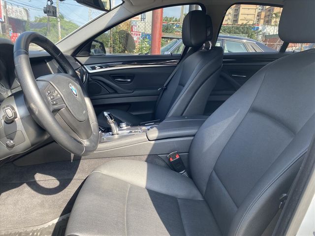 BMW 523  第3張相片