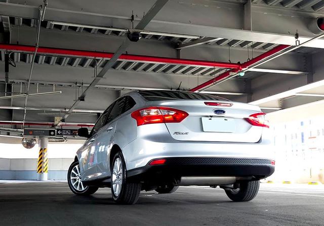 FORD FOCUS  第2張相片