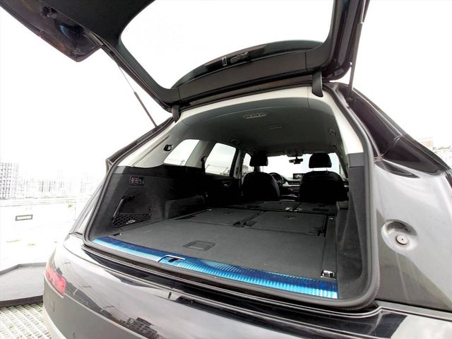 AUDI Q7  第8張相片