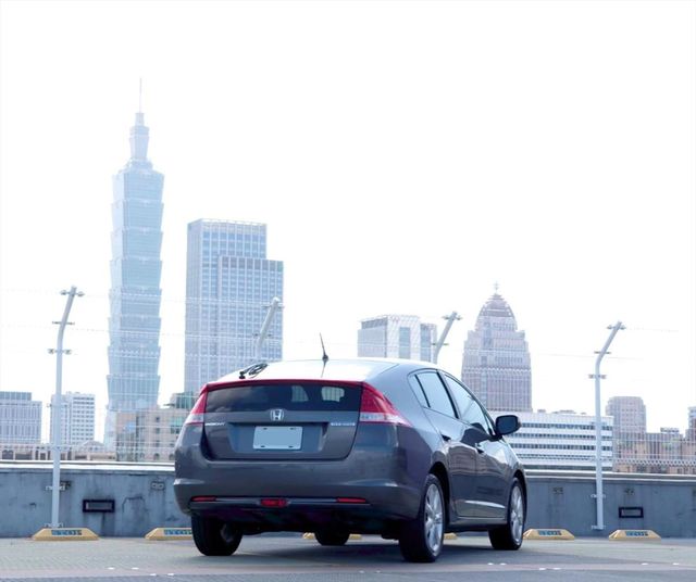 HONDA INSIGHT  第2張相片