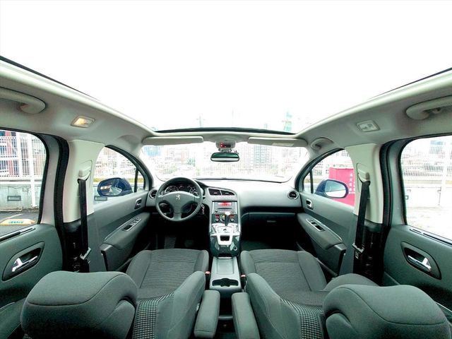 PEUGEOT 5008  第6張相片