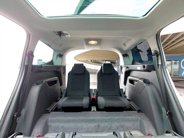 PEUGEOT 5008  第7張相片