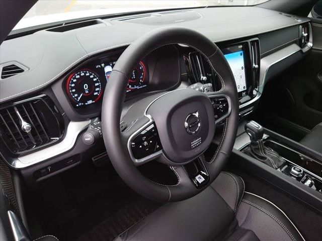 VOLVO V60  第3張相片