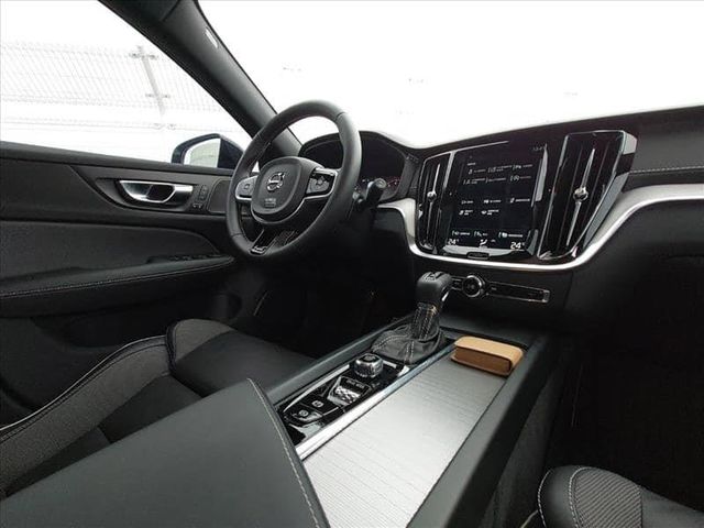 VOLVO V60  第4張相片