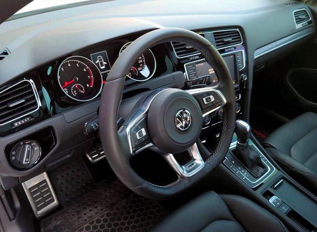 VOLKSWAGEN GOLF  第6張相片