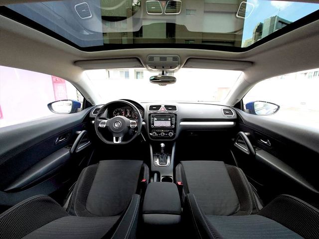 VOLKSWAGEN SCIROCCO  第5張相片