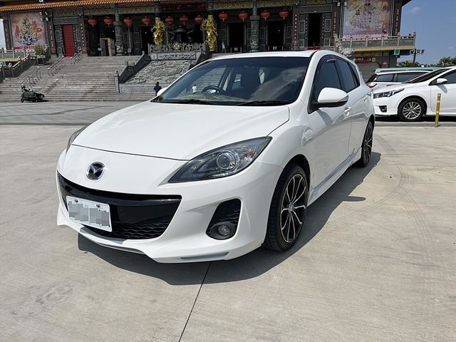 2012 MAZDA3 白色2.0  第1張相片