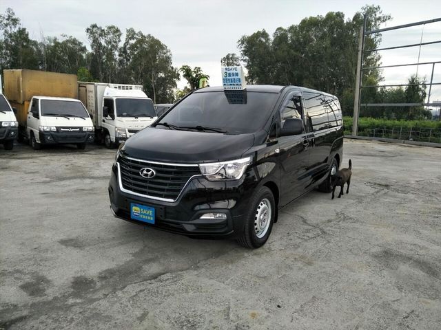 HYUNDAI STAREX  第3張相片