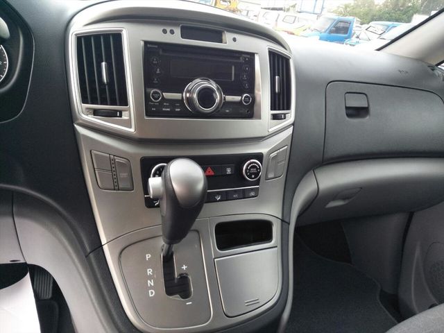 HYUNDAI STAREX  第13張相片