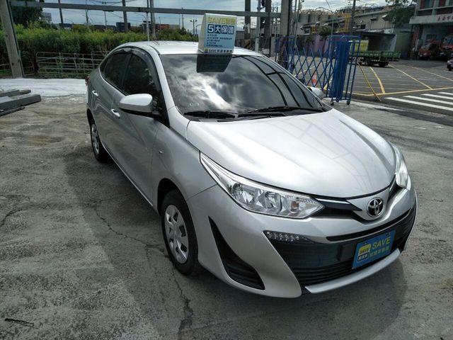 一手車...原廠..新車保固中  第2張相片