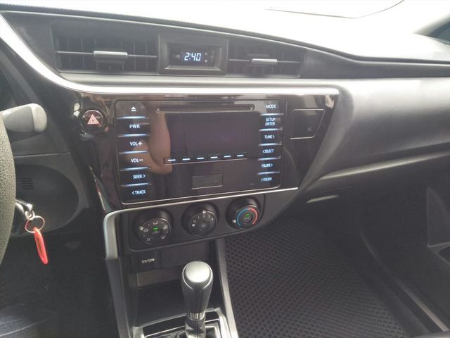 TOYOTA ALTIS  第10張相片