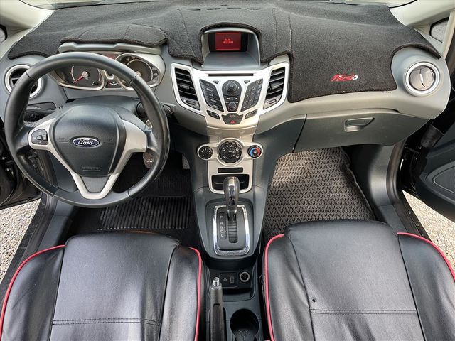 FORD FIESTA  第4張相片