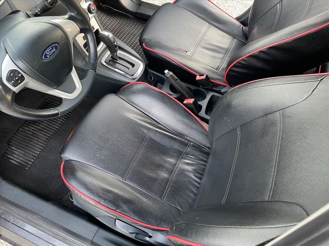 FORD FIESTA  第6張相片
