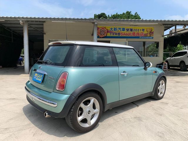 超低里程 只跑7萬 都會造型 安全有力  第2張相片