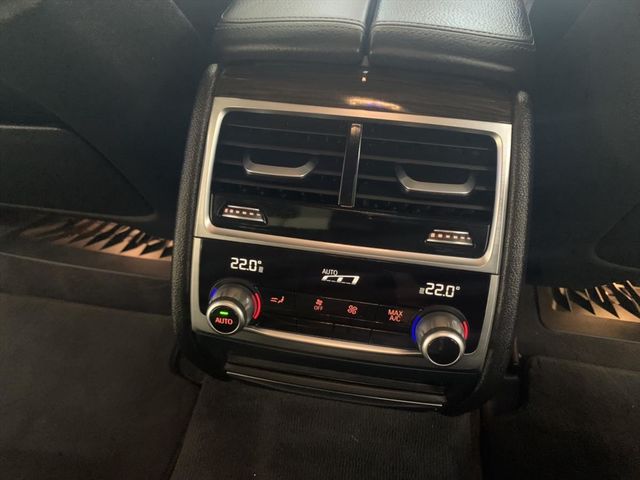 BMW 730D  第9張相片