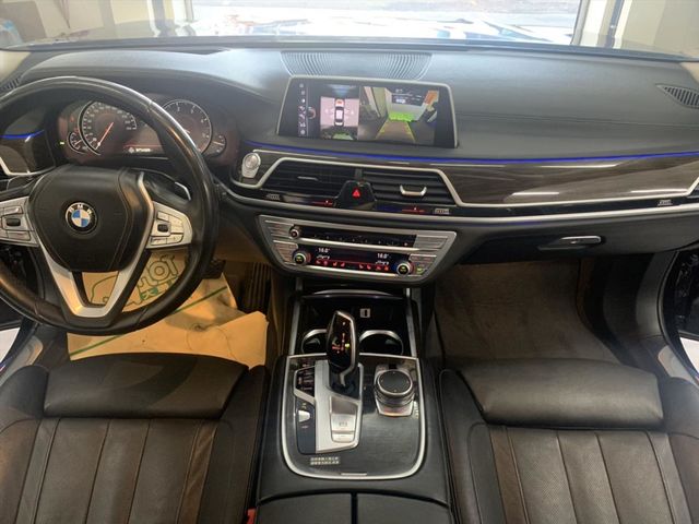 BMW 730D  第10張相片