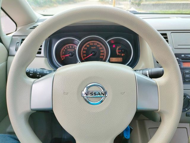 一手車.女用車.車庫車.幾乎都原漆  第15張相片