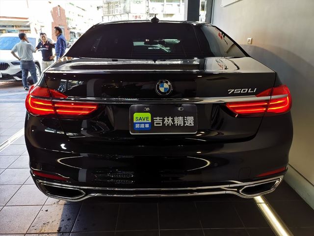16年 總代理 750Li Luxury  第4張相片