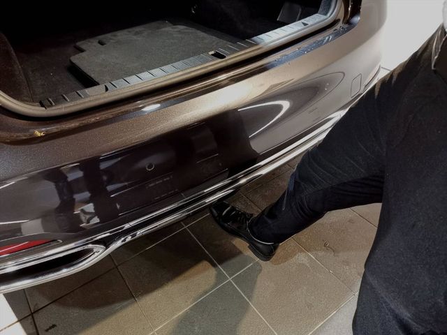 16年 總代理 750Li Luxury  第9張相片
