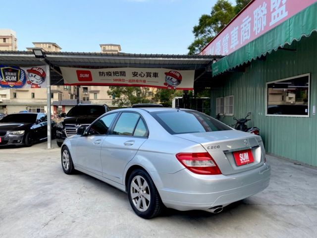 可視訊賞車。C200K。總代理，原廠保養。原版件，認證車。六安、循跡、定速。機械增壓，內裝、外觀漂亮，車況優！可全額貸款  第6張相片