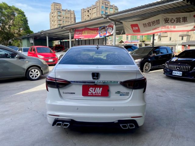 歡迎視訊賞車。內裝、外觀漂亮，認證車，車況優！旗艦型，IKEY、電動椅、天窗、方向盤換檔撥片、環景、HID頭燈。可全額貸  第5張相片