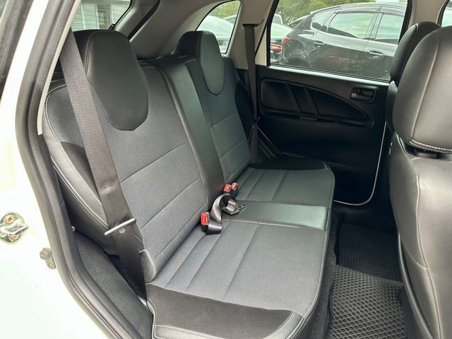歡迎視訊賞車。原鈑件，認證車。後視鏡電動摺疊、定速、盲點偵測系統、恆溫空調。內裝、外觀漂亮。可全額貸款  第11張相片