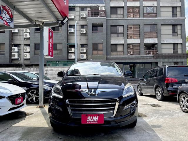 歡迎視訊賞車。原鈑件，認證車。IKEY、天窗、電尾門、電動椅、電子式手煞車、智慧觸控面板。內裝、外觀漂亮，車況優！可全貸  第2張相片