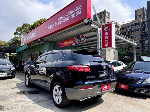 歡迎視訊賞車。原鈑件，認證車。IKEY、天窗、電尾門、電動椅、電子式手煞車、智慧觸控面板。內裝、外觀漂亮，車況優！可全貸  第6張相片