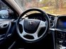 歡迎視訊賞車。原鈑件，認證車。IKEY、天窗、電尾門、電動椅、電子式手煞車、智慧觸控面板。內裝、外觀漂亮，車況優！可全貸  第13張縮圖