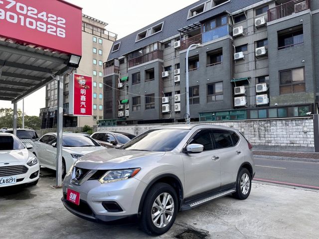歡迎視訊賞車。雙區恆溫、循跡、斜坡起步輔助、胎壓偵測、倒車顯影。內裝、外觀漂亮，認證車，車況優！僅跑10萬，可全額貸款！  第1張相片
