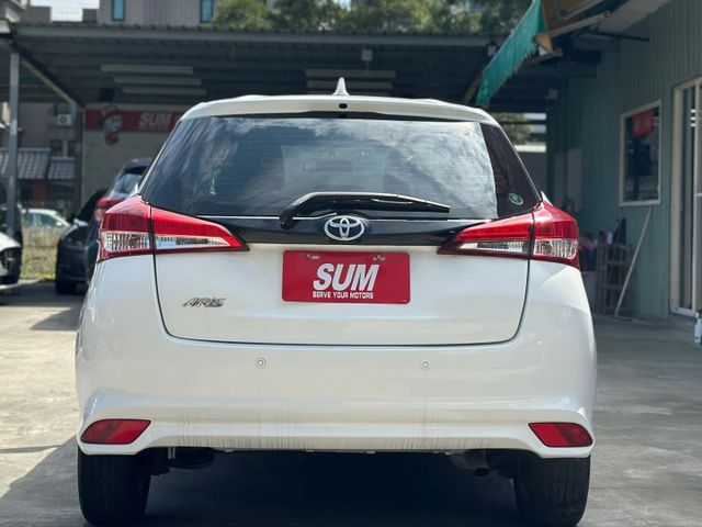 歡迎視訊賞車。代步車首選。經典型，循跡防滑、斜坡起步輔助、鋁圈、後視鏡方向指示燈、電動可摺後視鏡  第8張相片