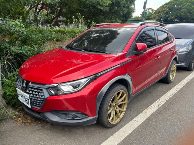 歡迎視訊賞車。大屏幕版。六安、恆溫、定速、倒車顯影、Side View。原鈑件，認證車。內裝漂亮，車況優。  第1張相片