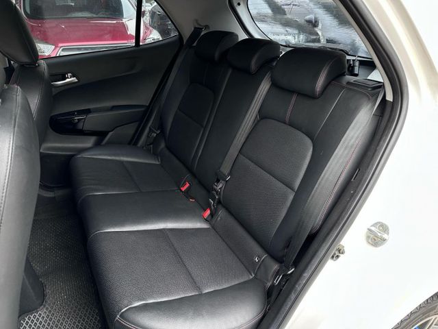 歡迎視訊賞車。GT-LINE ，IKEY，恆溫，定速，光感應自動頭燈，七具安全氣囊，認證車  第10張相片