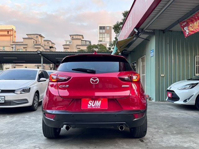 歡迎視訊賞車。柴油頂級版，IKEY、定速、倒車顯影、HUD、天窗、LED頭燈、感應頭燈、感應式雨刷。內、外漂亮，車況優！  第5張相片