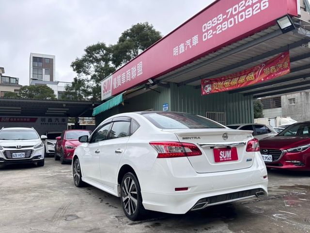 歡迎視訊賞車。Aero豪華版，IKEY、分區溫控空調、倒車顯影、定速、空力套件、方向盤快控鍵、胎壓偵測。原鈑件，可全額貸  第6張相片
