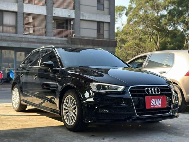 歡迎視訊賞車。30TFSI S-LINE。七安、電動椅、換檔撥片。一手車，原鈑件，認證車。內裝、外觀漂亮，車況超優  第5張相片