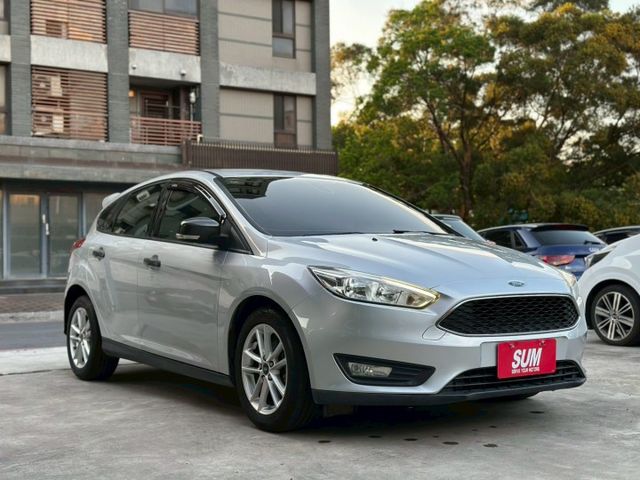 歡迎視訊賞車。原鈑件，認證車。EcoBoost 180汽油時尚型，四安、定速、換檔撥片、循跡防滑、斜坡起步輔助、感應頭燈  第3張相片