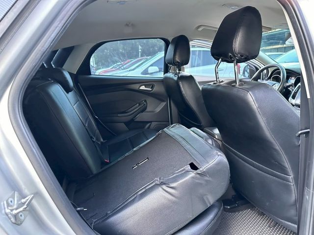 歡迎視訊賞車。原鈑件，認證車。EcoBoost 180汽油時尚型，四安、定速、換檔撥片、循跡防滑、斜坡起步輔助、感應頭燈  第10張相片