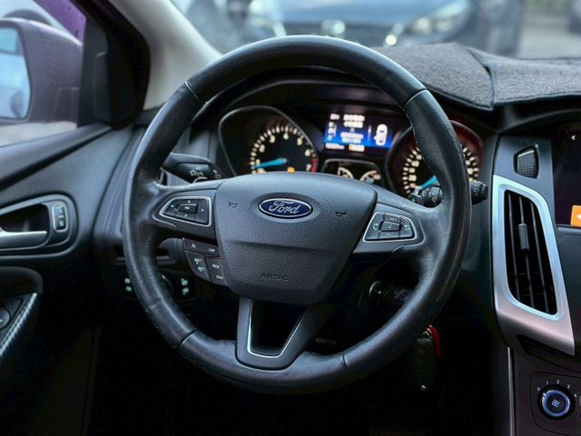 歡迎視訊賞車。原鈑件，認證車。EcoBoost 180汽油時尚型，四安、定速、換檔撥片、循跡防滑、斜坡起步輔助、感應頭燈  第12張相片